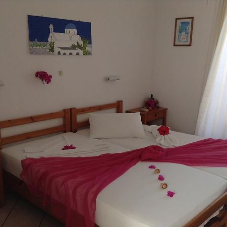 Arian Hotel Páros Buitenkant foto