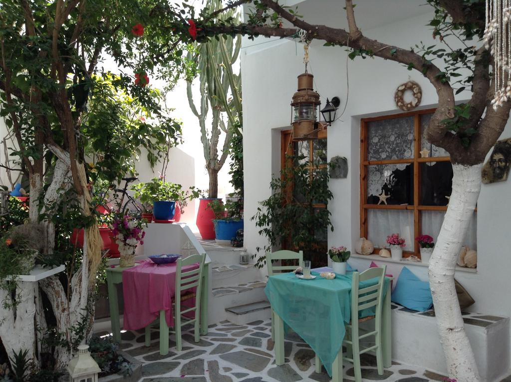 Arian Hotel Páros Buitenkant foto