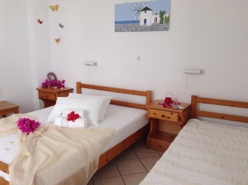 Arian Hotel Páros Buitenkant foto