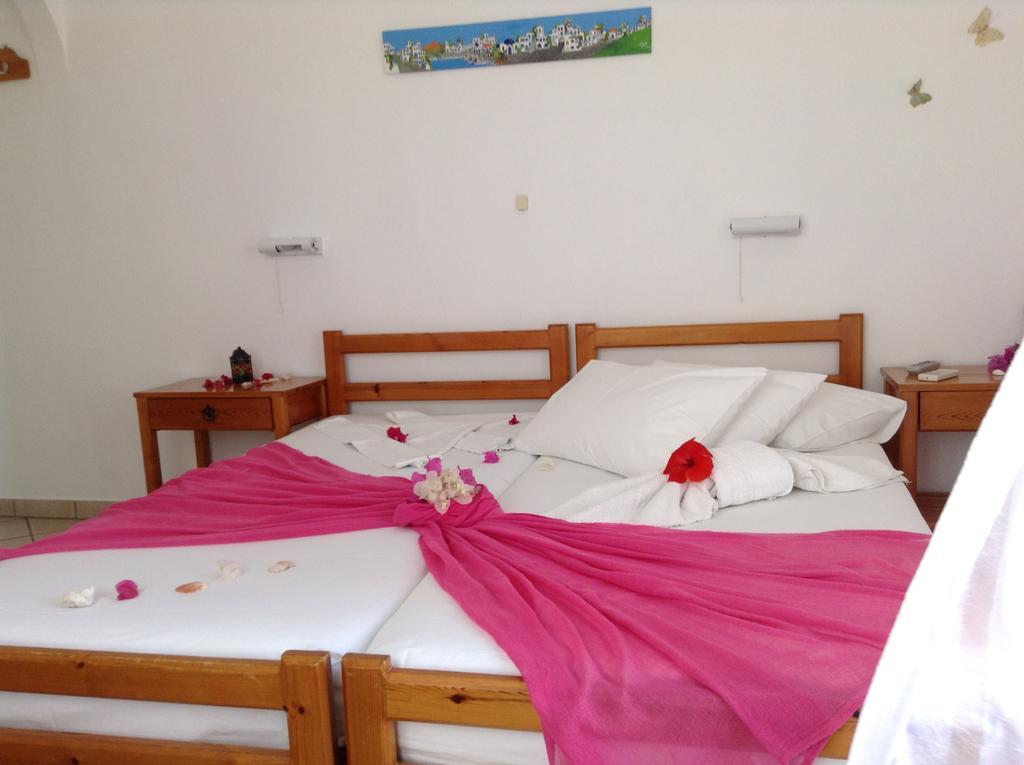 Arian Hotel Páros Buitenkant foto